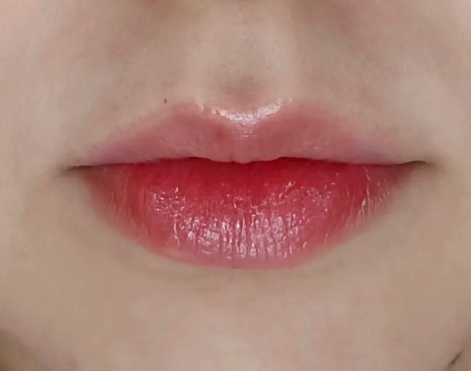 Customer photo review of O.TWO.O ICE-FILM MIRRO LIPSTICK