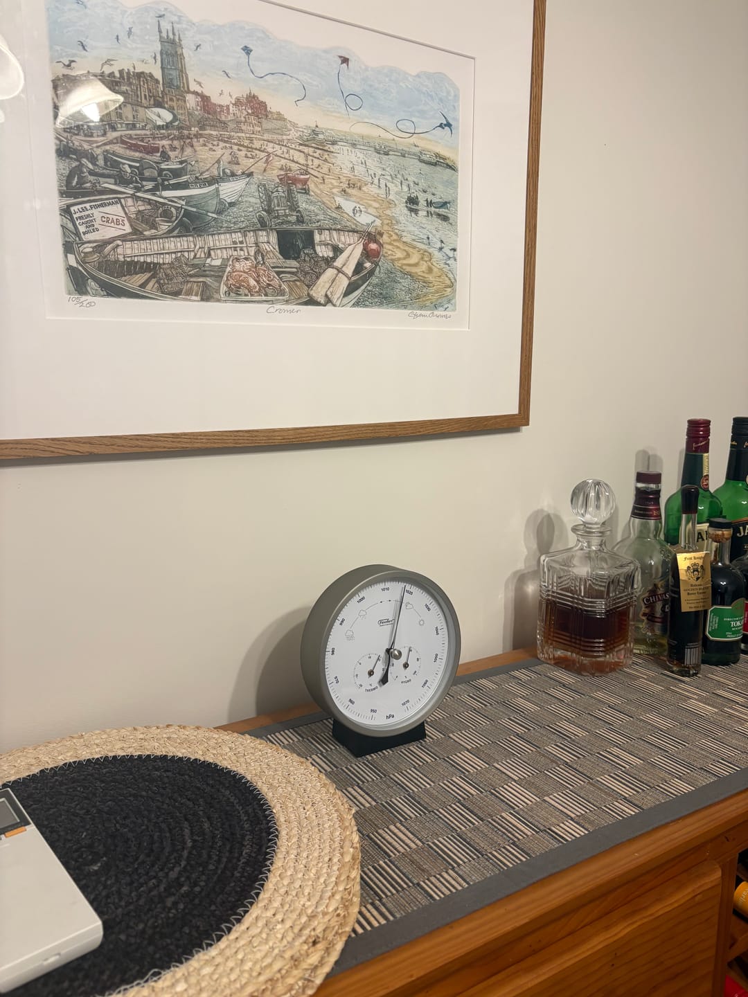 Customer photo review of Modern Indoor & Outdoor Weatherstation- 3 in 1 - Hygrometer + Barometer + Thermometer