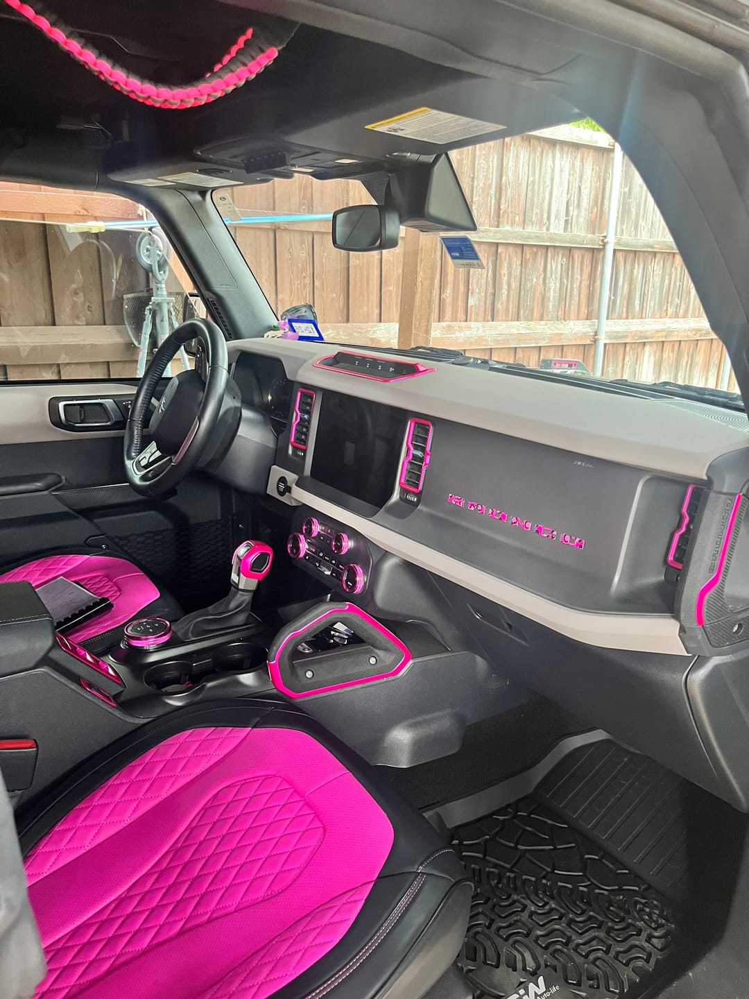 Customer photo review of Roxy Spray Can