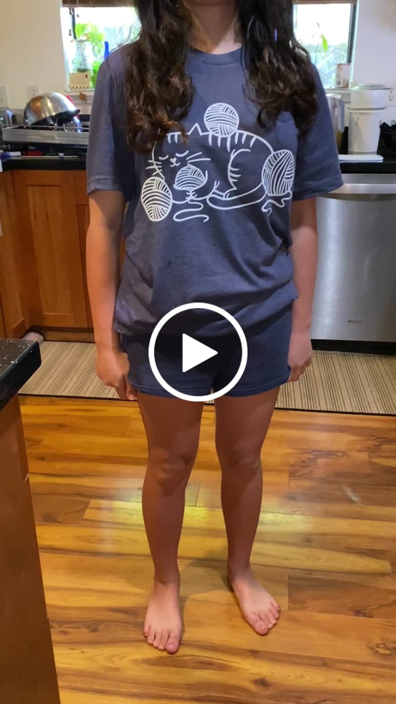 Customer video review of Cat and Yarn T-shirt