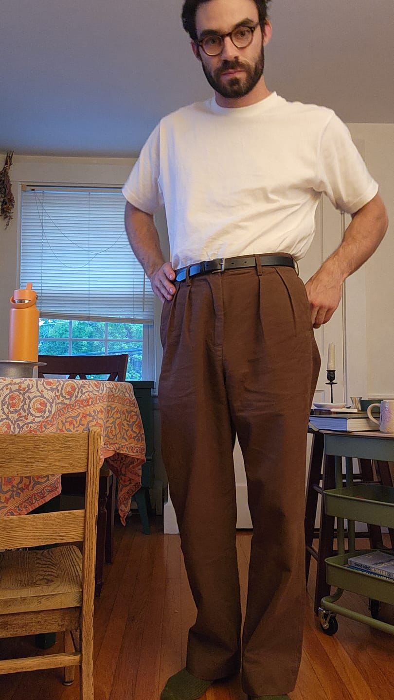Customer photo review of Classic Fit Two-pleated Chino