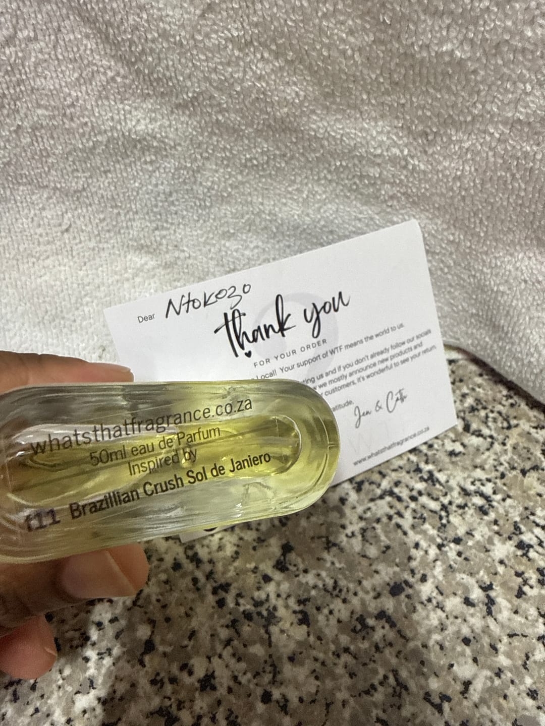 Customer photo review of f11 Inspired by Sol de Janeiro Cheiriso 62 Brazilian Crush - 50ml