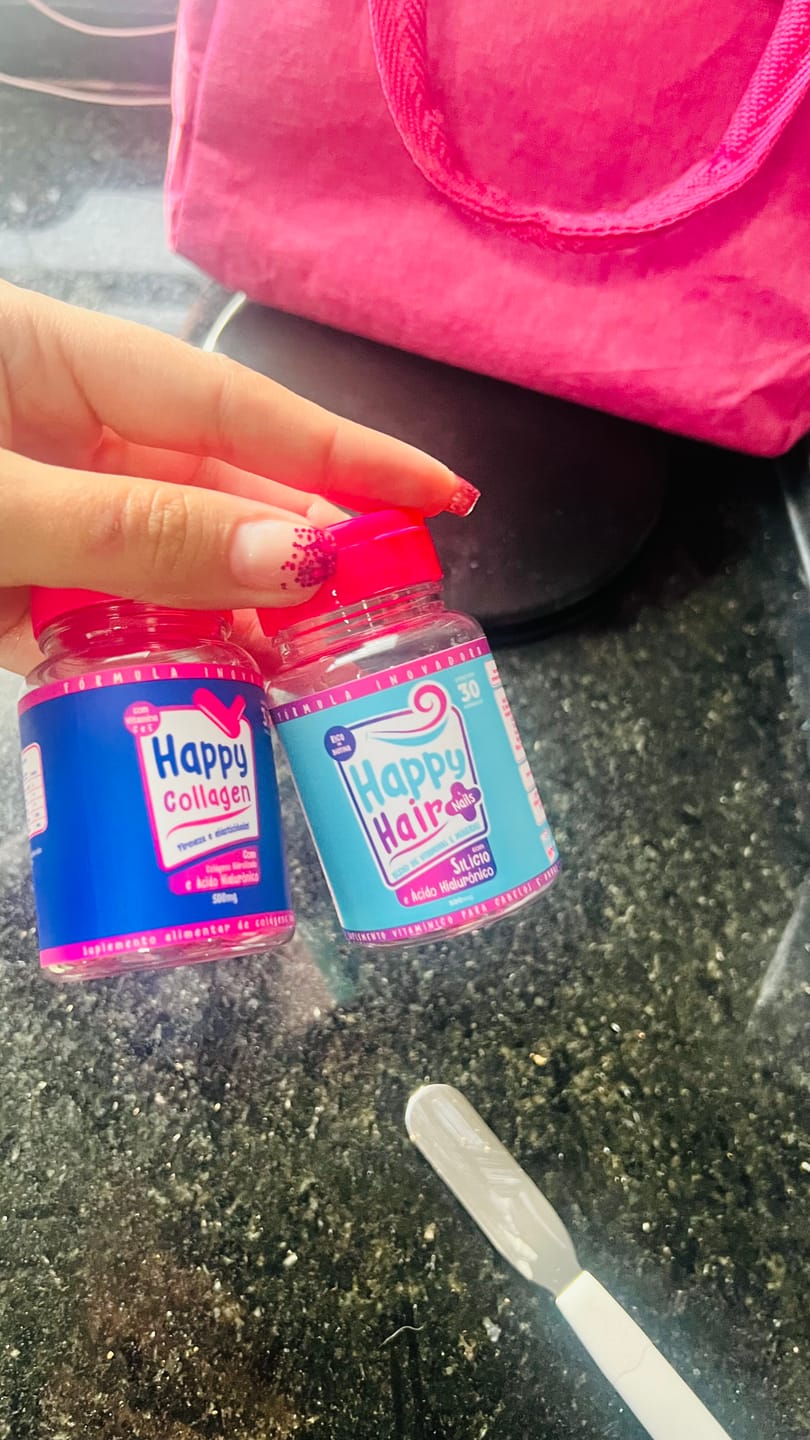 Customer photo review of Happy Hair 2 Potes + 1 Melatonina Grátis + 1 Colágeno Grátis