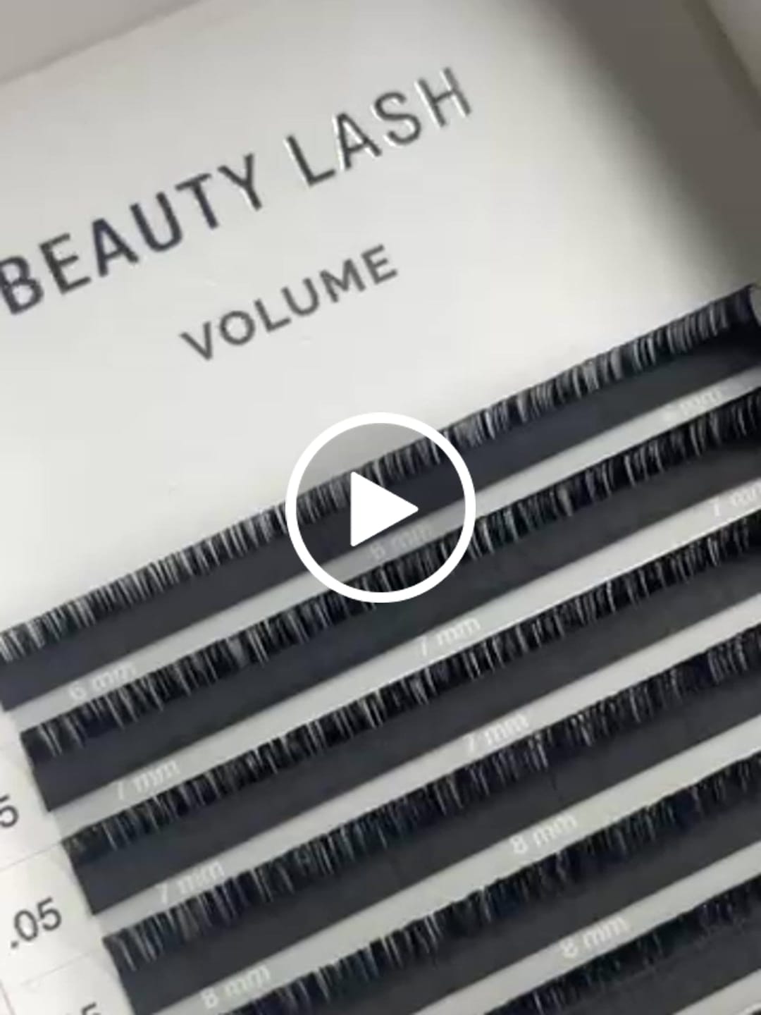 Customer video review of Mixed Volume Lashes