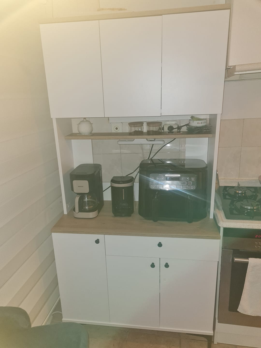 Customer photo review of Rani JE196 Çok Amaçlı Dolap 6 Kapaklı 1 Çekmeceli Kiler Mutfak Dolabı Sepet Ceviz - Beyaz