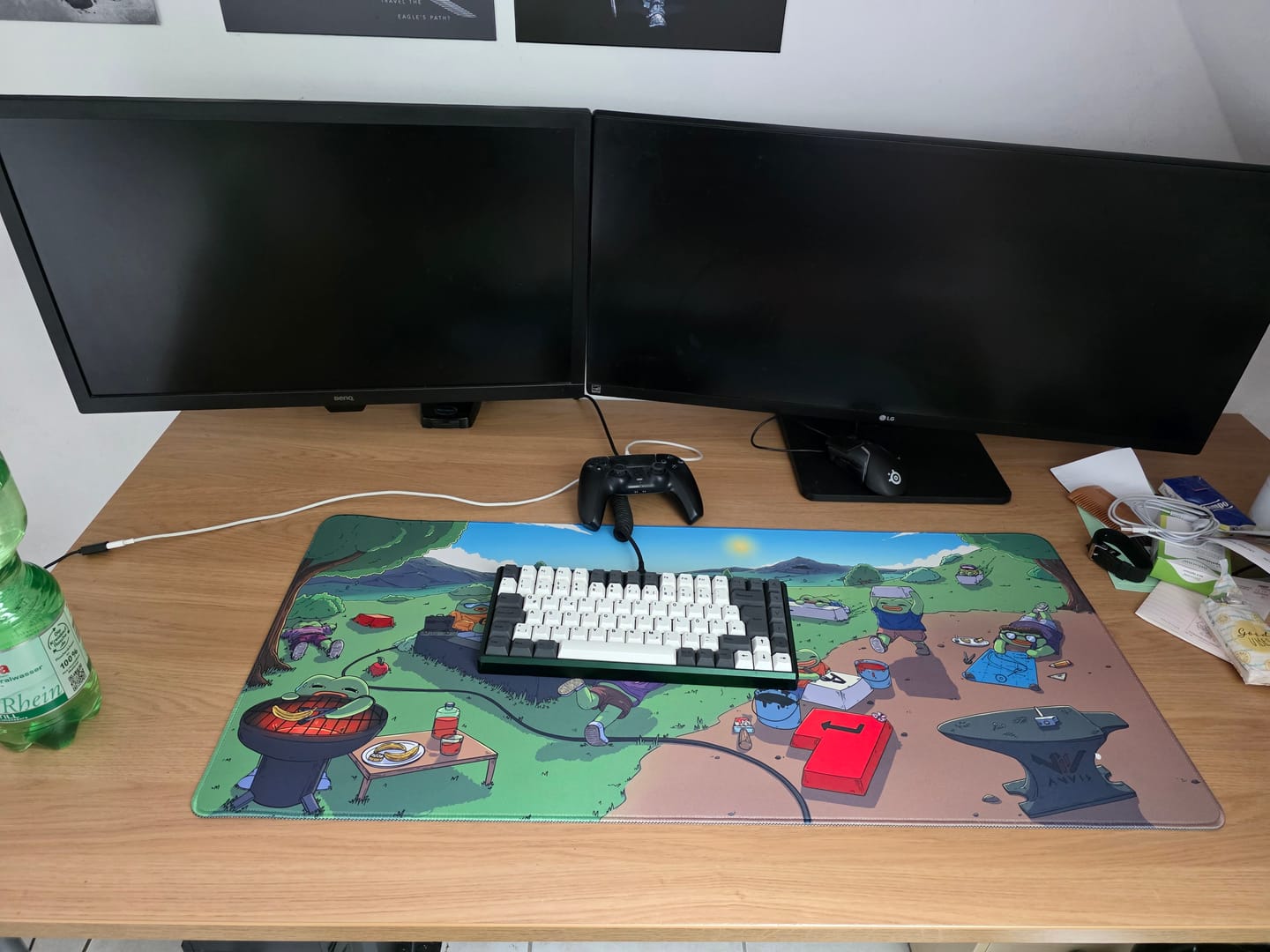 Customer photo review of Deskmat Tinkerworld