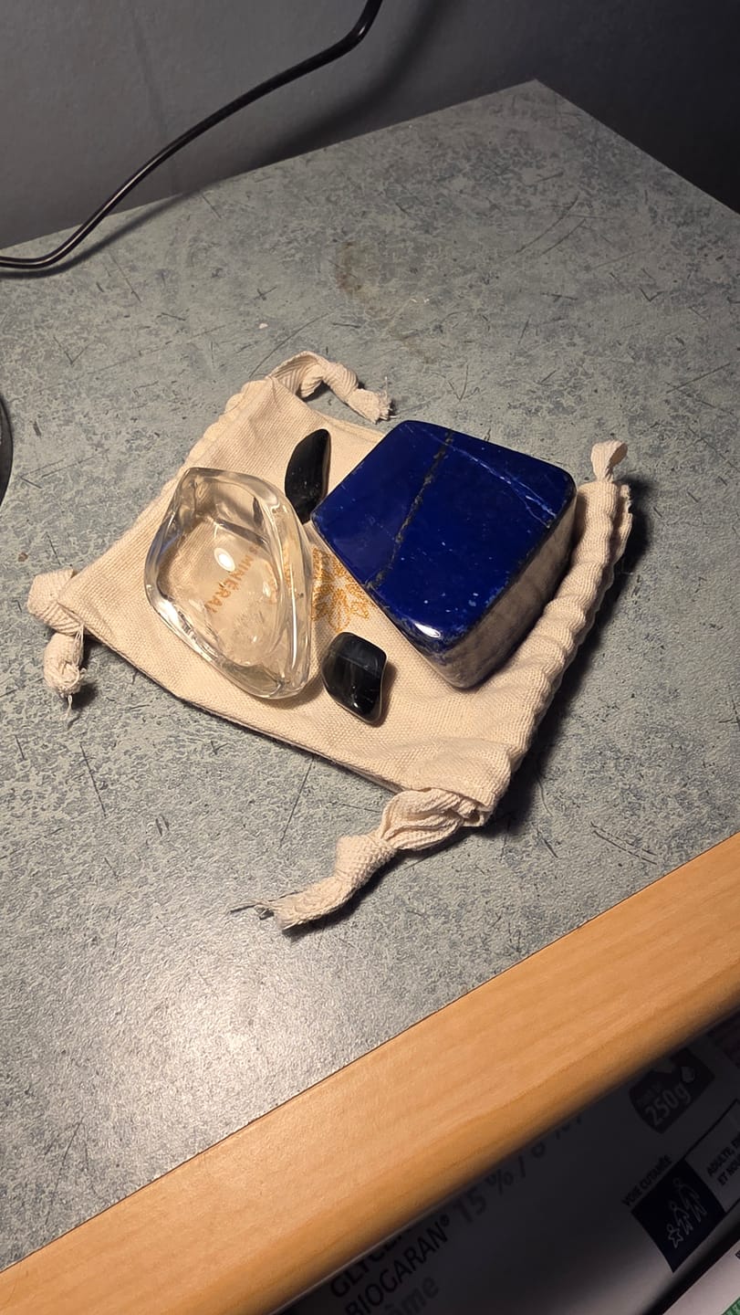 Customer photo review of Lapis Lazuli - Forme libre