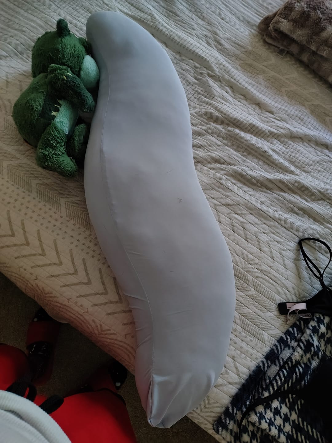 Customer photo review of BodyAlign Cooling Pillow