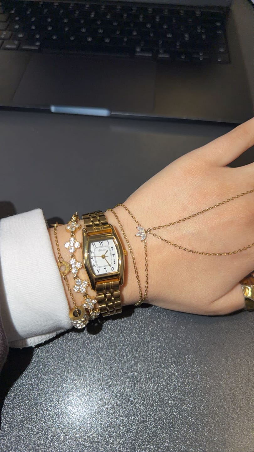 Customer photo review of LA SANTORIN MONTRE DORÉ AVEC CHIFFRES ARABES