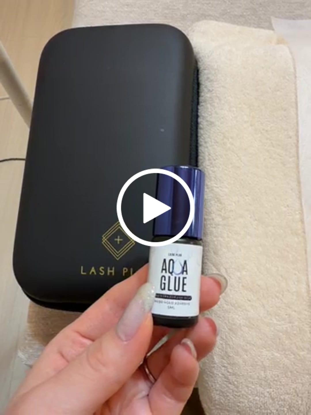 Customer video review of LEDアクアグルー