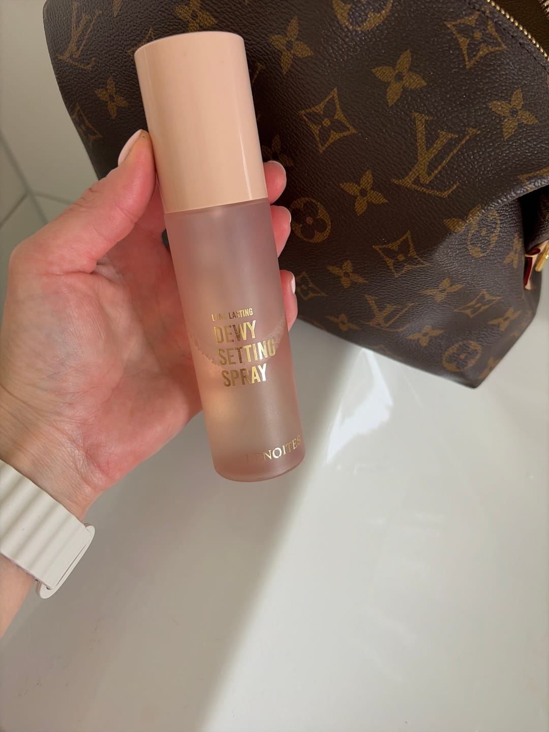 Customer photo review of Long Lasting Dewy Setting Spray