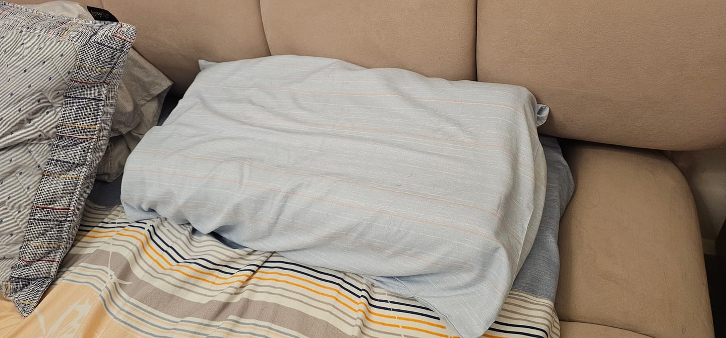Customer photo review of Contour Memory Foam Pillow suitable for Neck & Shoulder Pain