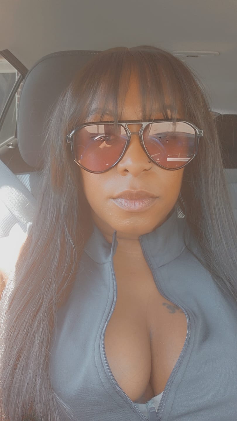 Customer photo review of Outre Melted Hairline Glueless HD Lace Front Wig - LAILA - Pre-Styled Bangs