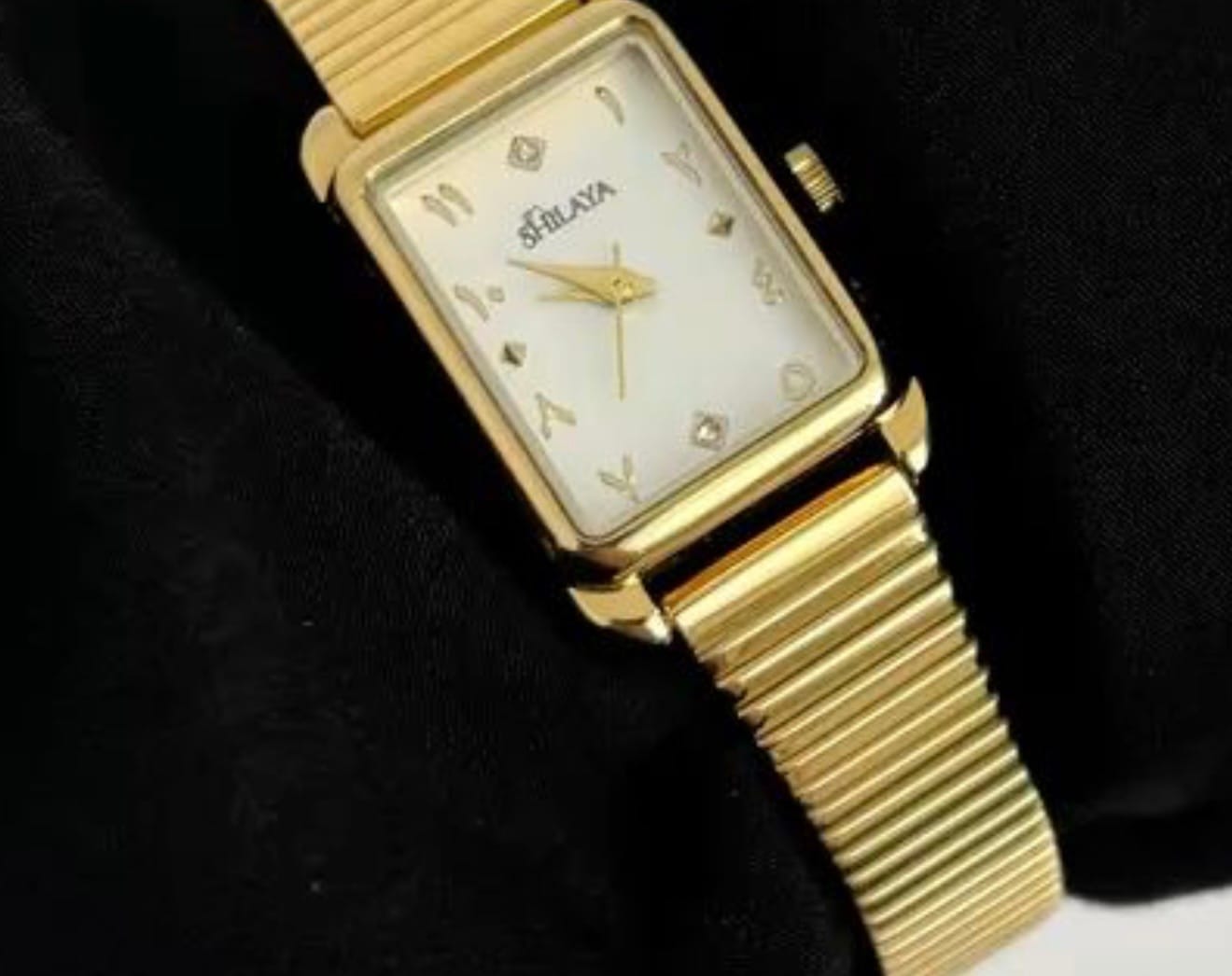 Customer photo review of LA CLASSIC MONTRE DORÉ AVEC CHIFFRES ARABES