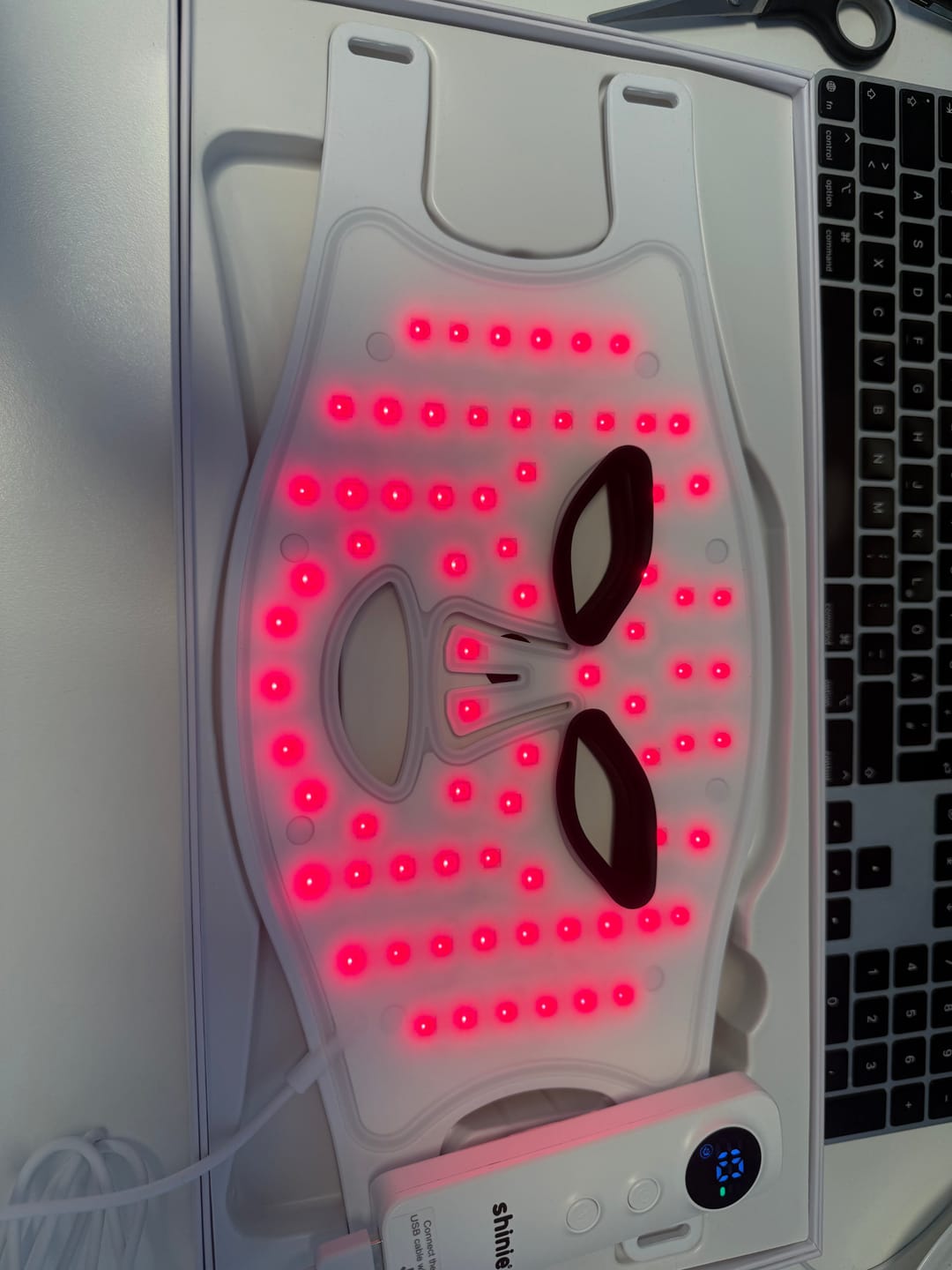 Customer photo review of Anti-Aging Rotlichtmaske Photon X