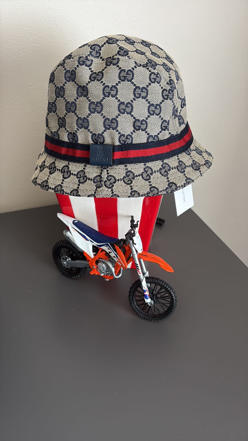 Customer photo review of Gucci, Girls Hat, 3 Years