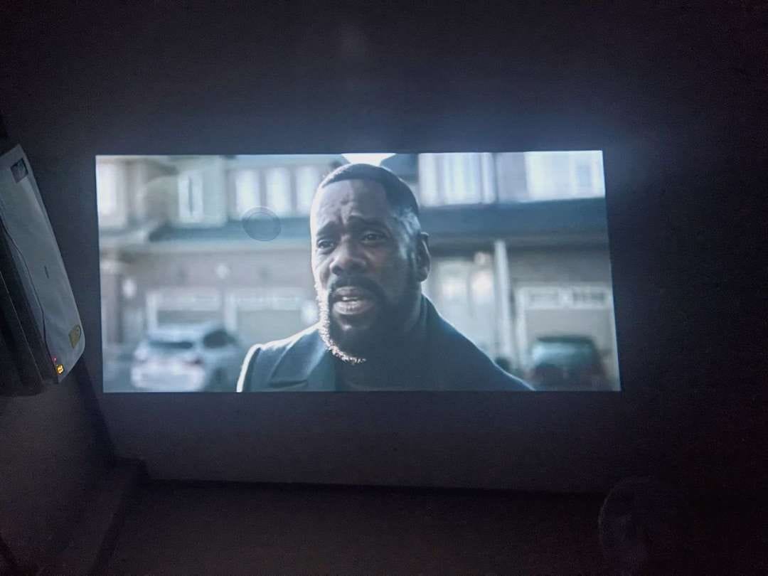Customer photo review of Zoomly® Pro Elite 4K Smart Projector