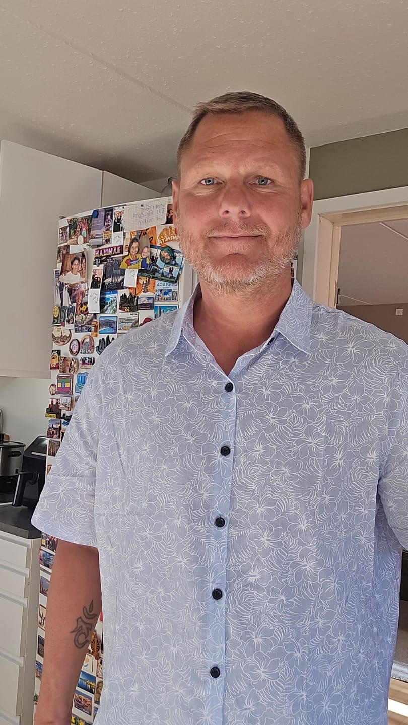 Customer photo review of Men's Cotton Floral Holiday Flower Print Button Up Beach Light Blue Hawaiian Short Sleeve Shirt