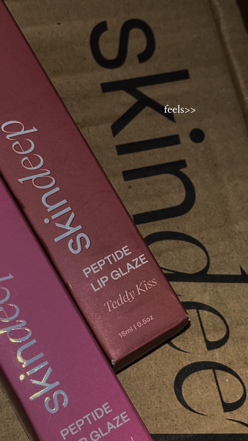 Customer photo review of Peptide Lip Glaze