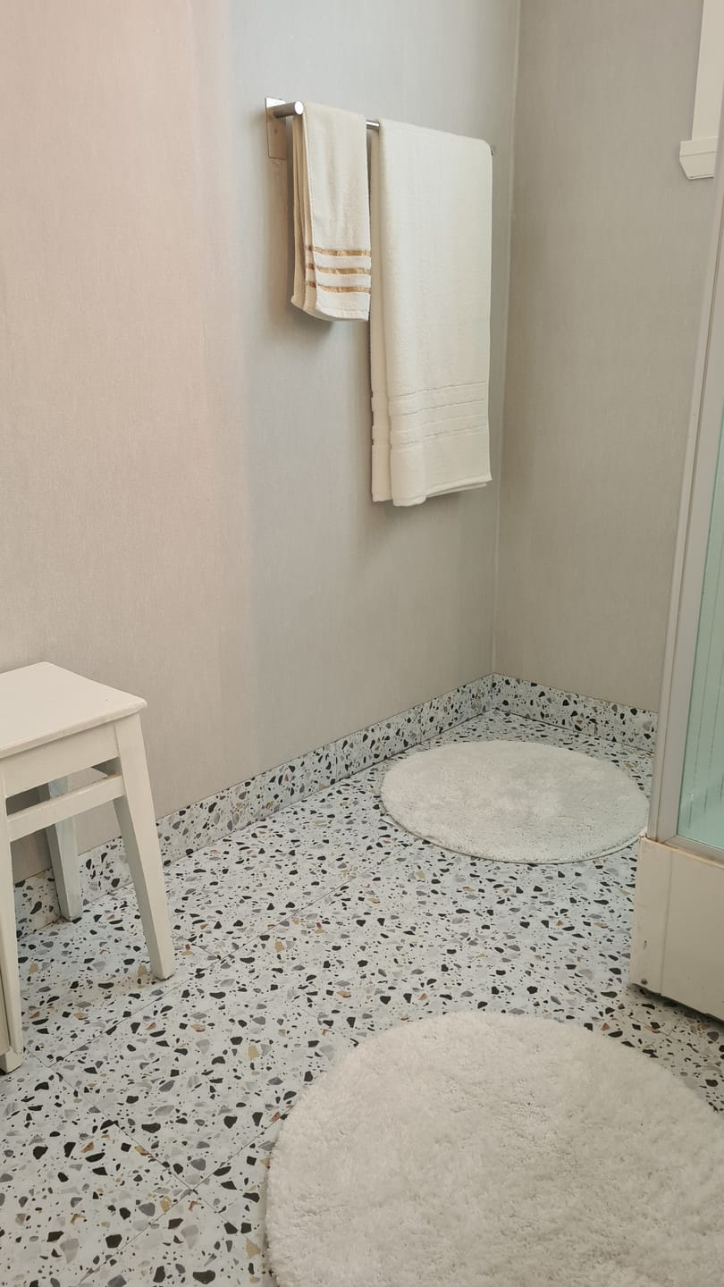 Customer photo review of 11-pk Sirocco Soft Terrazzo selvklebende gulvfliser