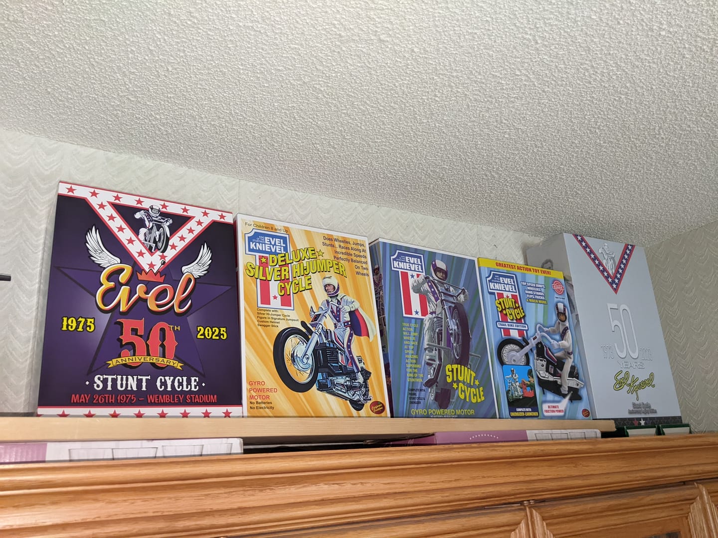 Customer photo review of Wembley 50th Anniversary Evel Knievel Stunt Cycle Set – Limited Gold Edition