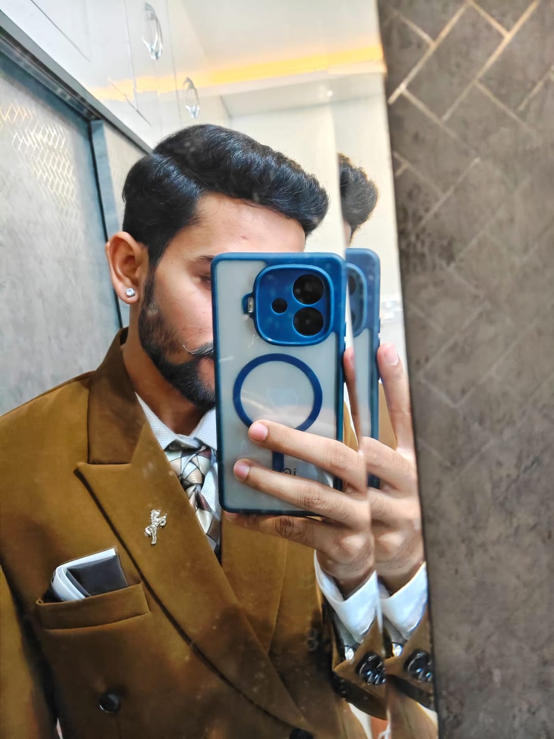 Customer photo review of Ear Stud (Magnetic Non-Pierced)
