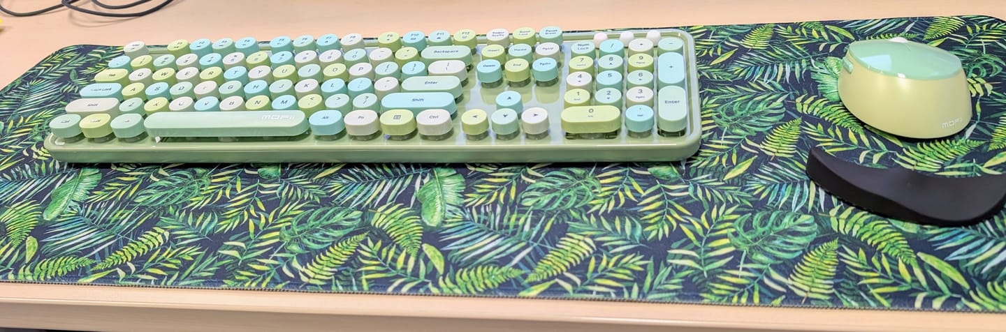 Customer photo review of Mofii Wireless Keyboard and Mouse Combo