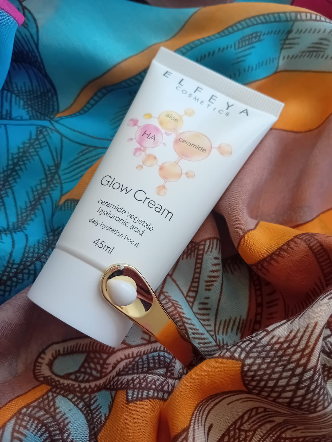 Customer photo review of Glow Hydrating Face Cream with Ceramides & Hyaluronic Acid