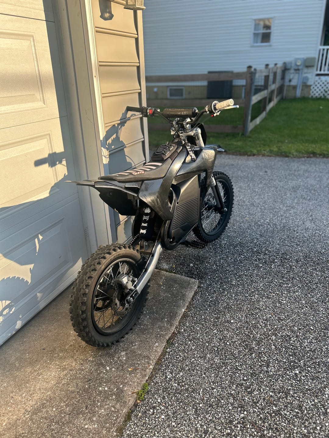 Customer photo review of Mini eMoto Shock Cover