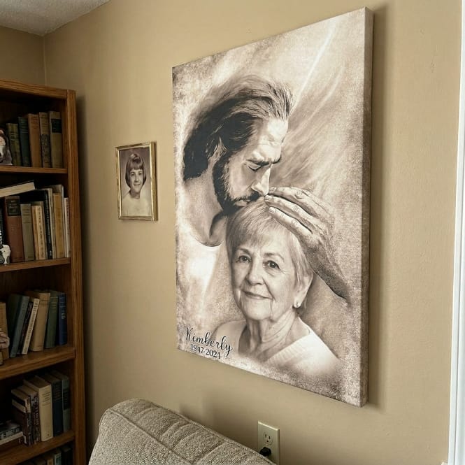 Customer photo review of Custom Photo Safe In The Arm Of Jesus Canvas - Remembrance Gift for Family, Grandparents