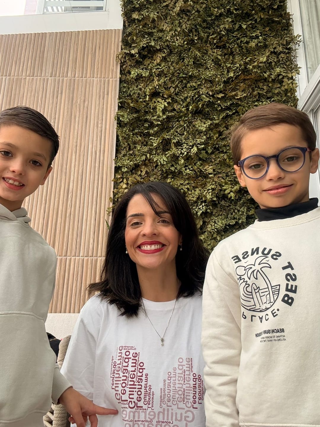Customer photo review of Camiseta Personalizada CORAÇÃO DE PALAVRAS - Algodão 100%