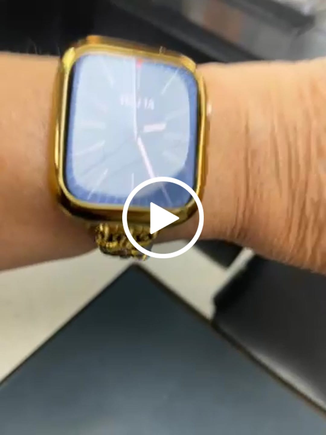 Customer video review of Crystal Shores Braided Stretch Apple Watch Strap