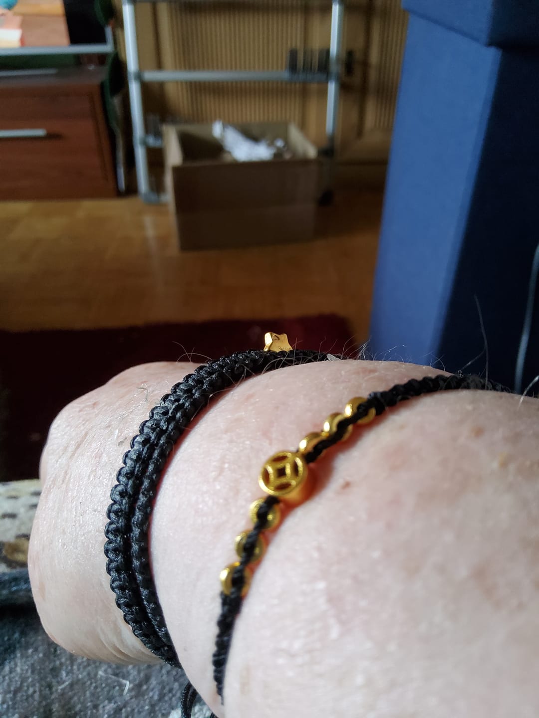 Customer photo review of Tibetisches Wunscharmband