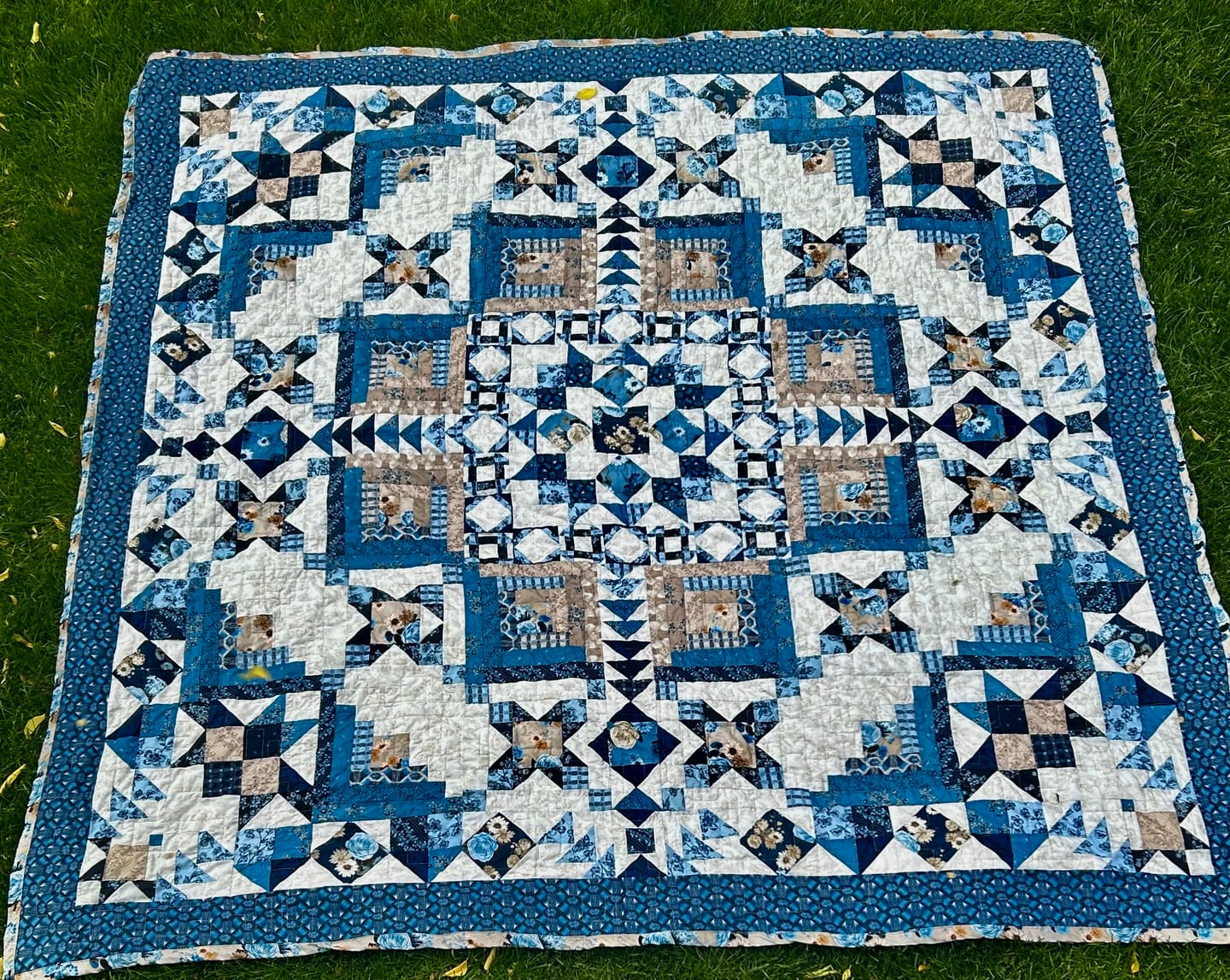 Customer photo review of Beginner Block Of The Month - Petal Path Sunshine Blooms (54.5" x 68")