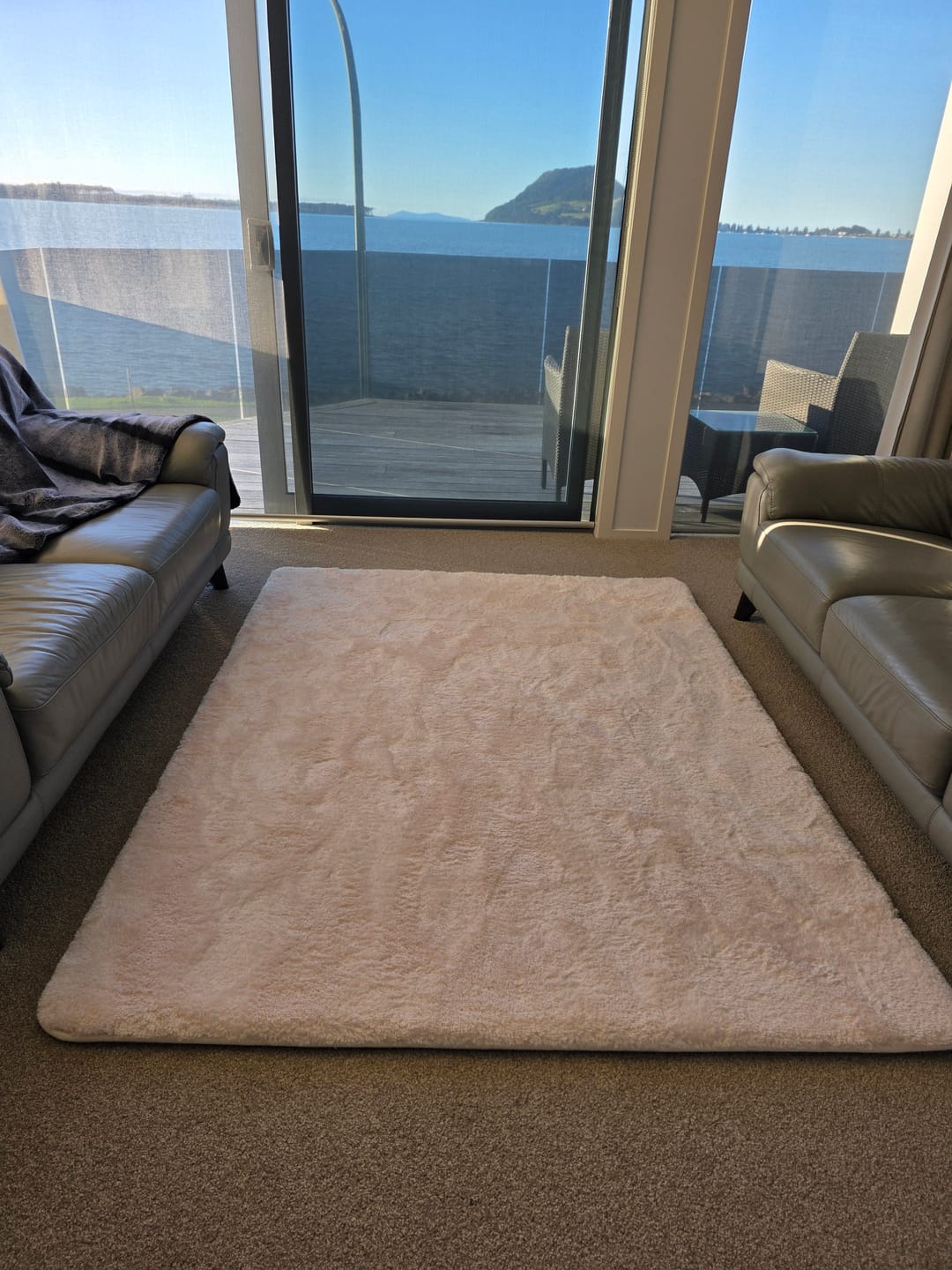 Customer photo review of Deluxe Shaggy Relax Mat - 35mm Memory Foam Base