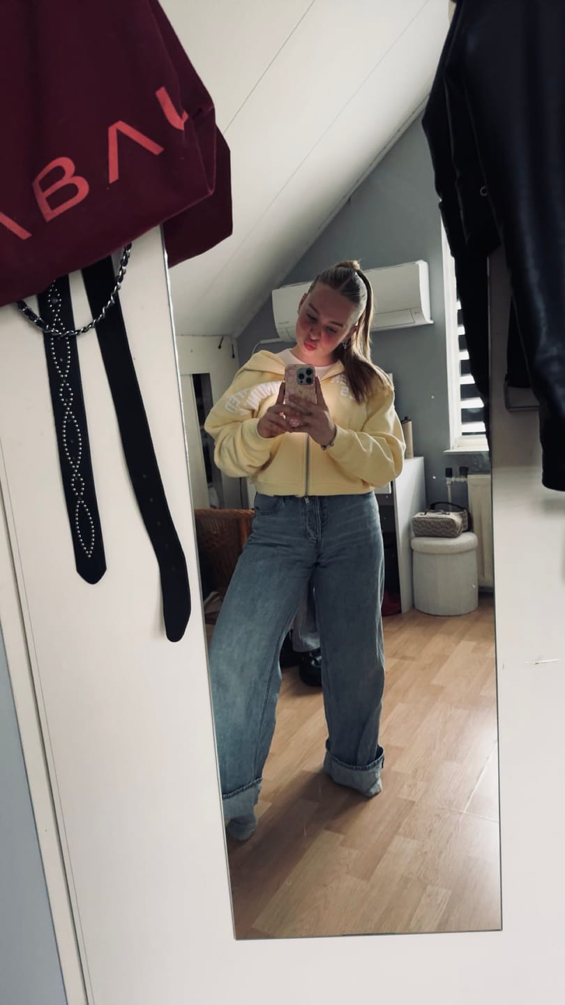 Customer photo review of GATED COMMUNITY ZIP HOODIE BUTTER YELLOW