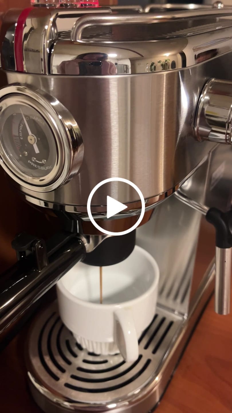 Customer video review of Cafetera Espresso Bari 5 en 1