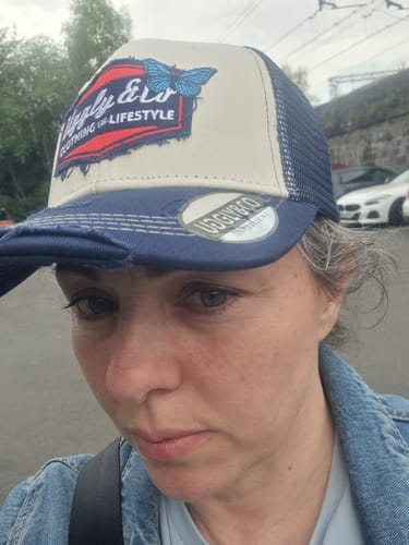 Customer photo review of Sylvain Guintoli x Diamond Charity Cap – 100% Donation