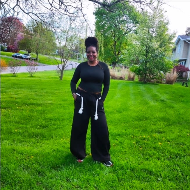 Customer photo review of Aelfric Eden Super Baggy Barrel Sweatpants