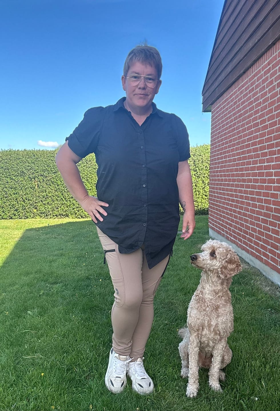 Customer photo review of FeelFree Dog Walker Tights 2.0 I Mocca I Millicent