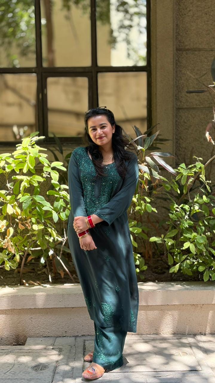 Customer photo review of Bottle Green 2 piece Rayon Mukaish set