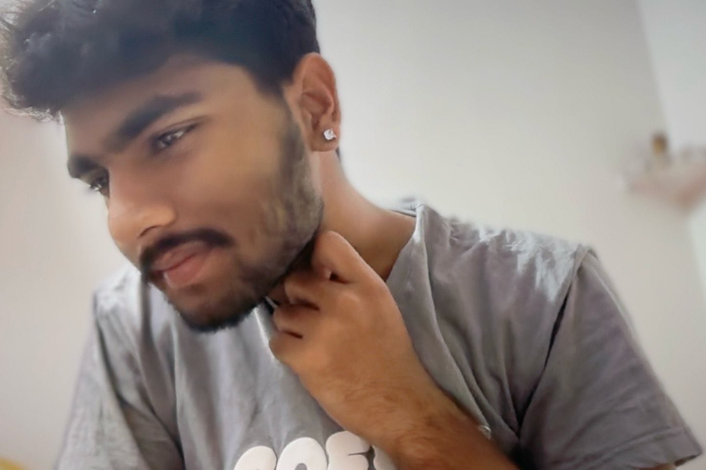 Customer photo review of Ear Stud (Magnetic Non-Pierced)