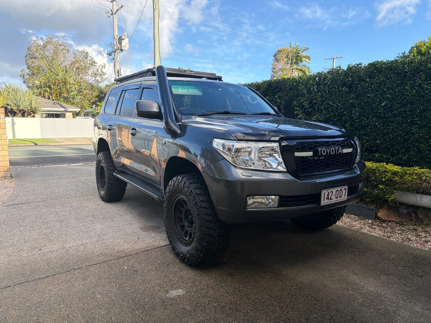 Customer photo review of Stainless Snorkel to suit Toyota Landcruiser 200 Series LC200 5"