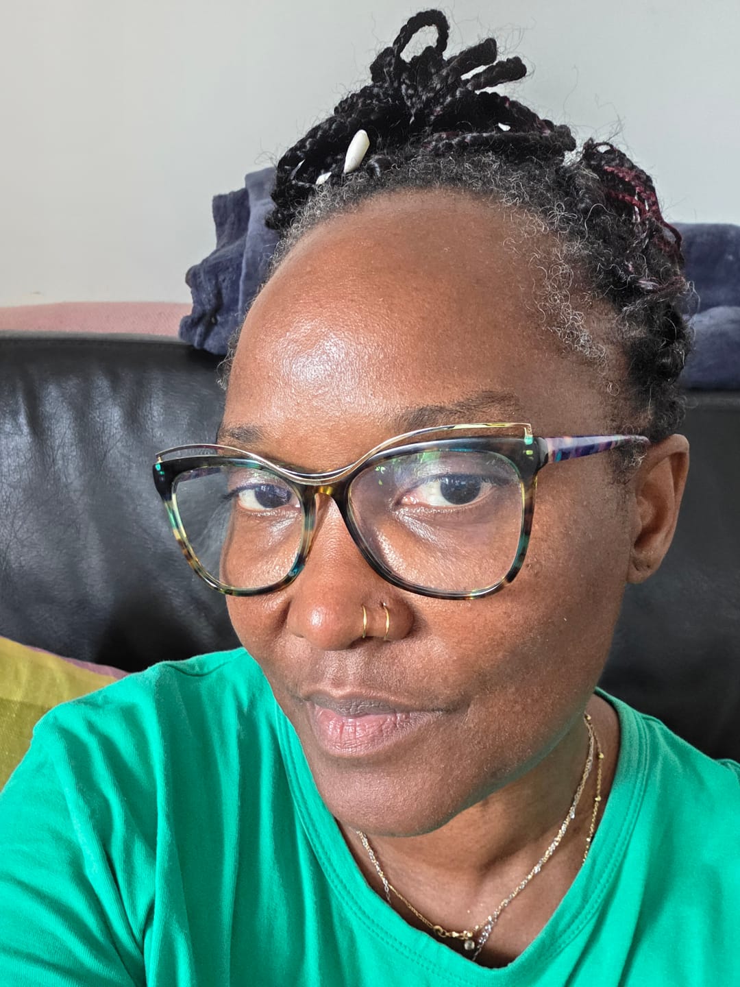 Customer photo review of Le double piercing