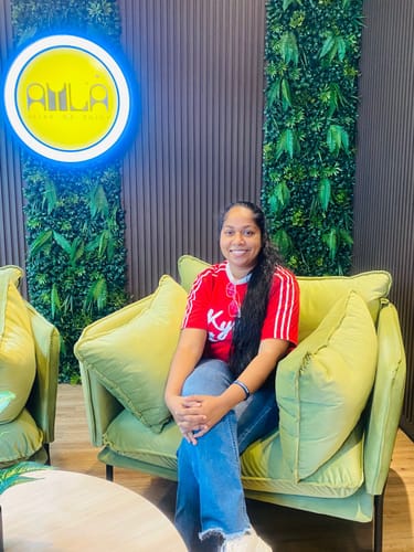 Customer photo review of Retro Spice Red Oversize T Shirt