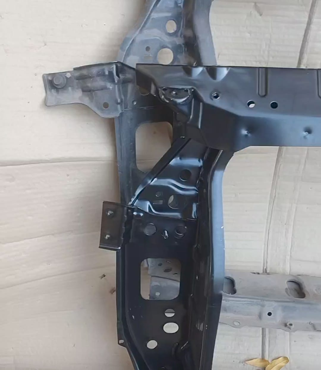 Customer photo review of Frontal Hyundai Accent Rb 2015 19 Alternativo Korea 641011R300
