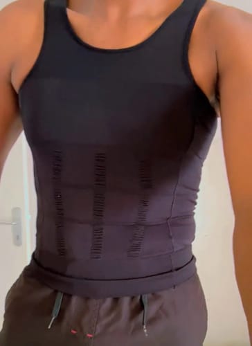 Customer photo review of SlimForm Unterhemd