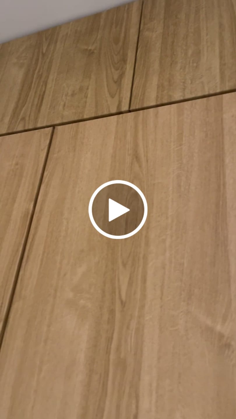 Customer video review of Premium Bedford Oak kontaktplast