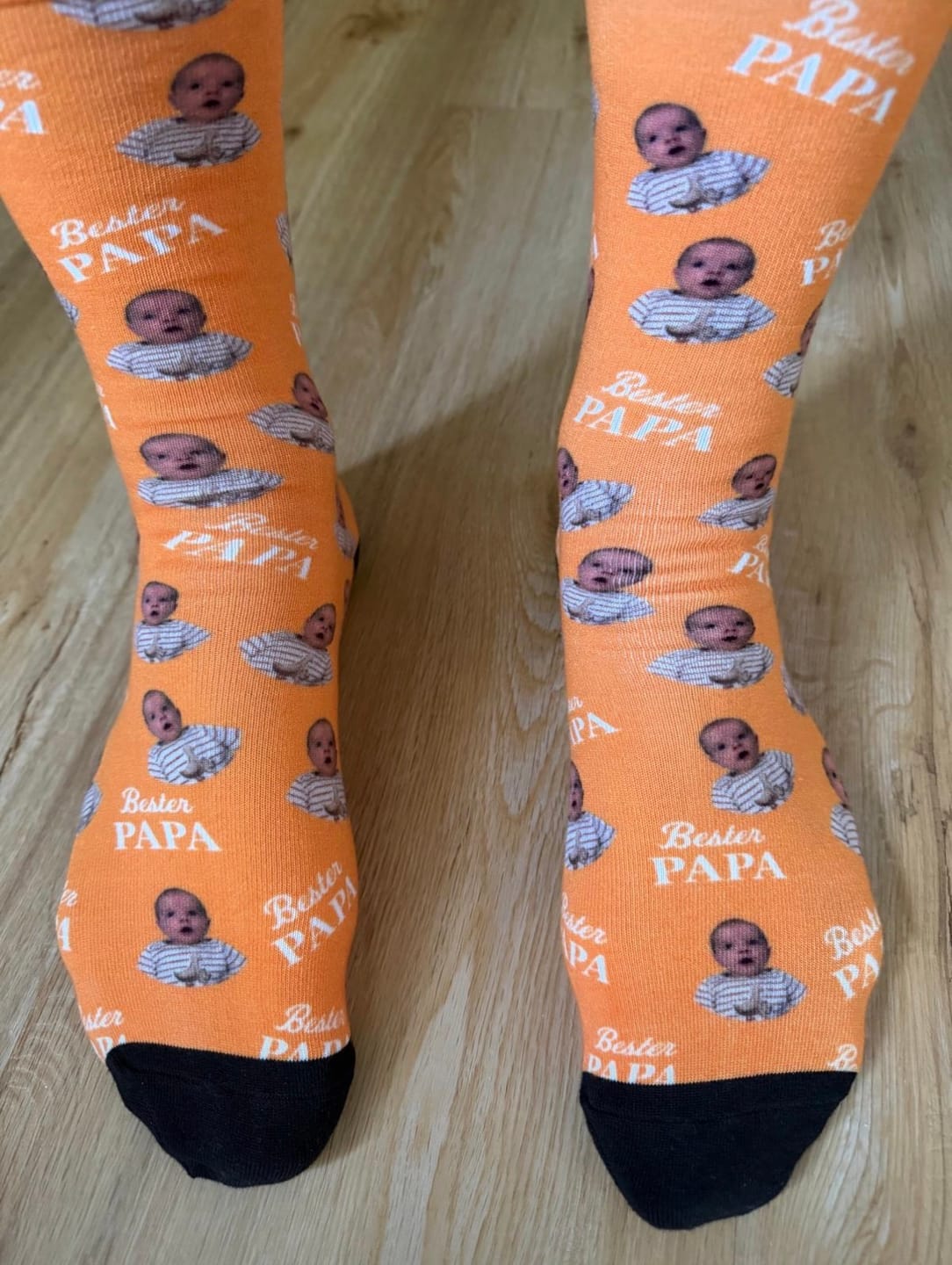 Customer photo review of Beste Mama - Personalisierte Socken für die Familie mit Foto
