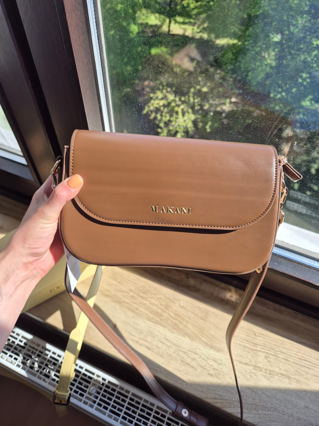 Customer photo review of CHLOIE - DARK BROWN